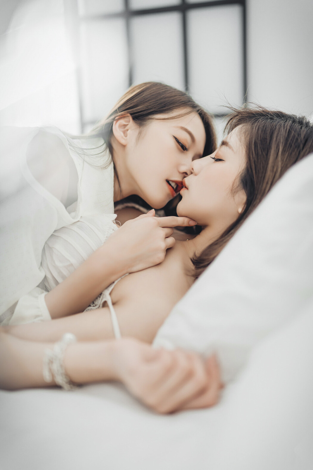 JVID精品 米恩+妍妍 我朋友的色妹妹 妍妍寫真小合集7套 #1