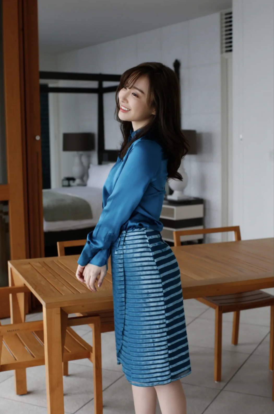 Ayano Takeuchi 竹内渉, ＦＲＩＤＡＹデジタル写真集 『竹内渉 妖艶ヒップ Vol.3 未公開116ページ完全版』 Set.02