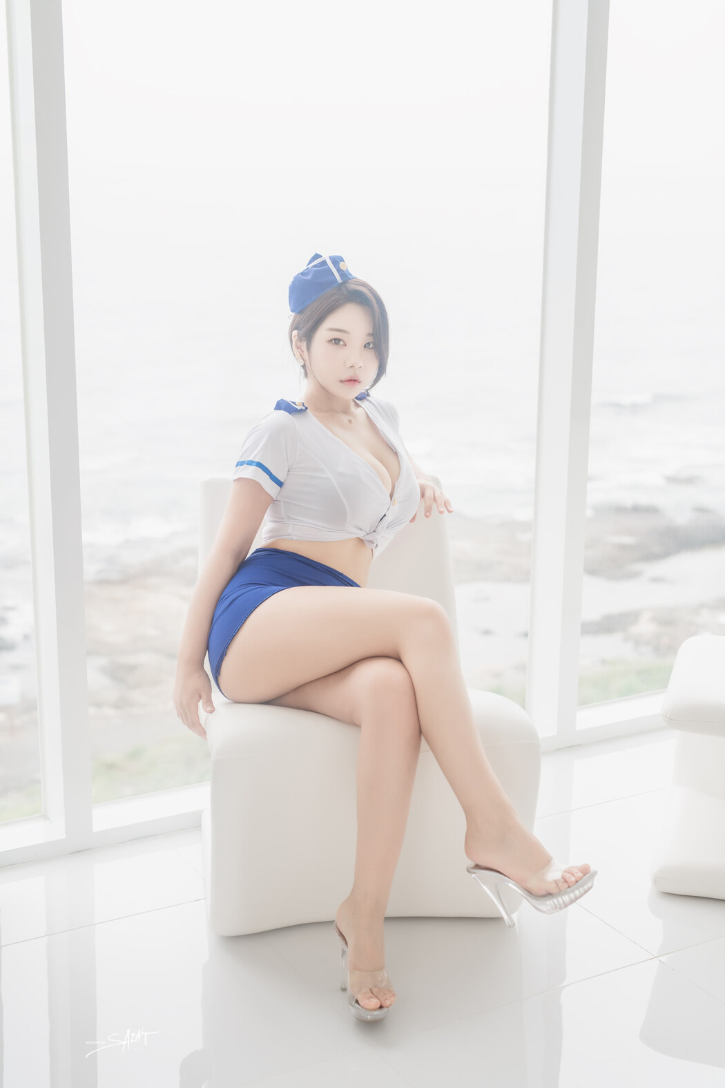 Zzyuri 쮸리, [SAINT Photolife] Blue Marine