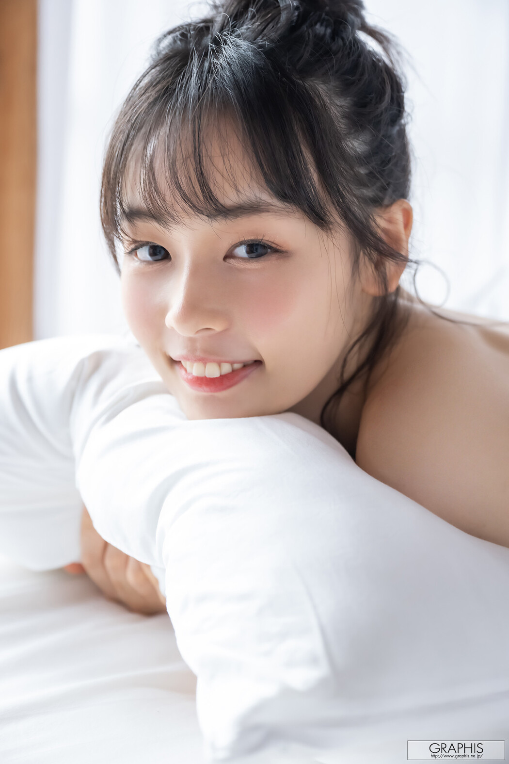 Ami Tokita 時田亜美, [Graphis] Gals 「With A Smile」 Vol.02