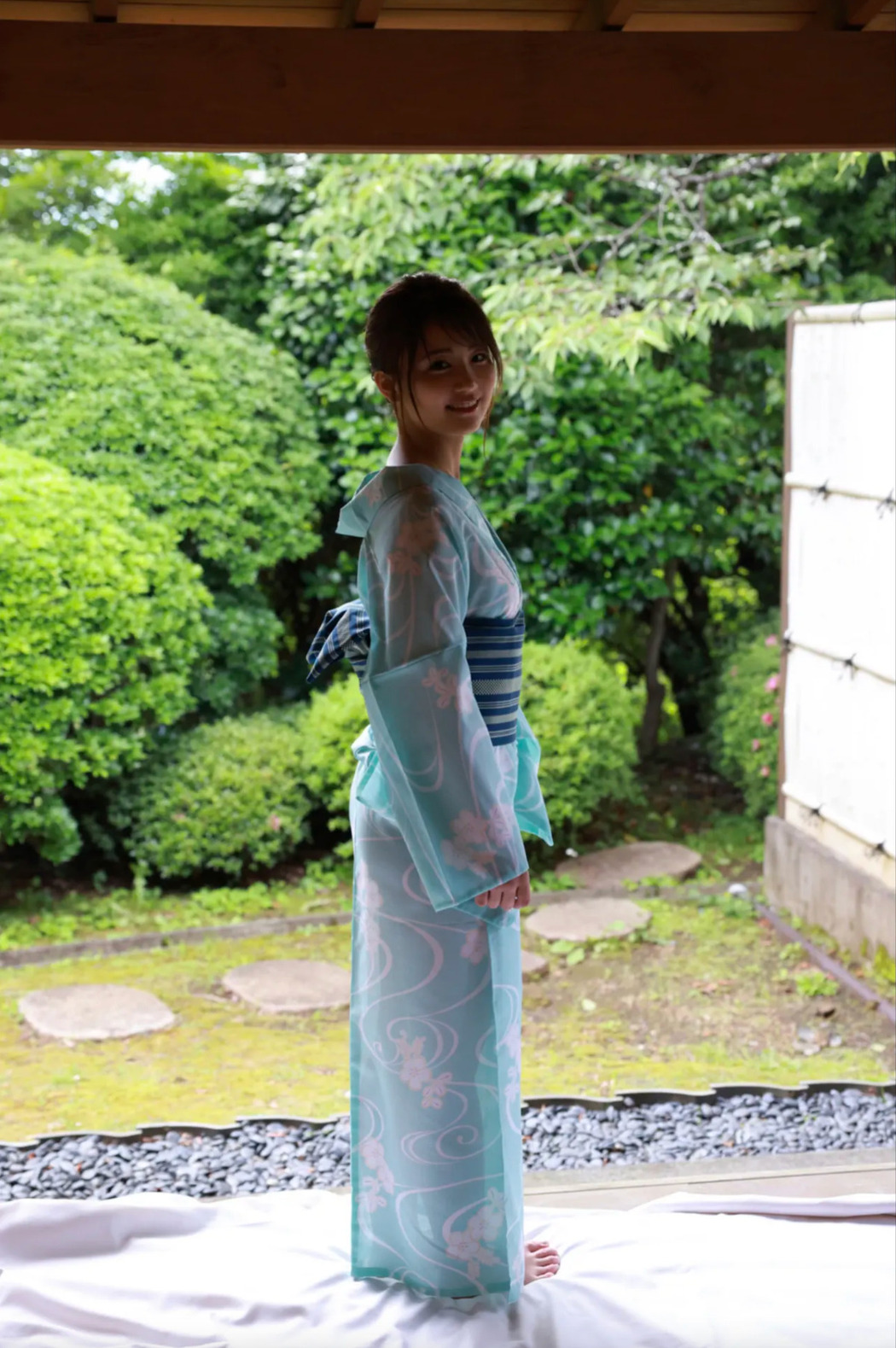 Natsumi Hirajima 平嶋夏海, FRIDAYデジタル写真集 『癒やしの雫 vol.1 完全版』 Set.02