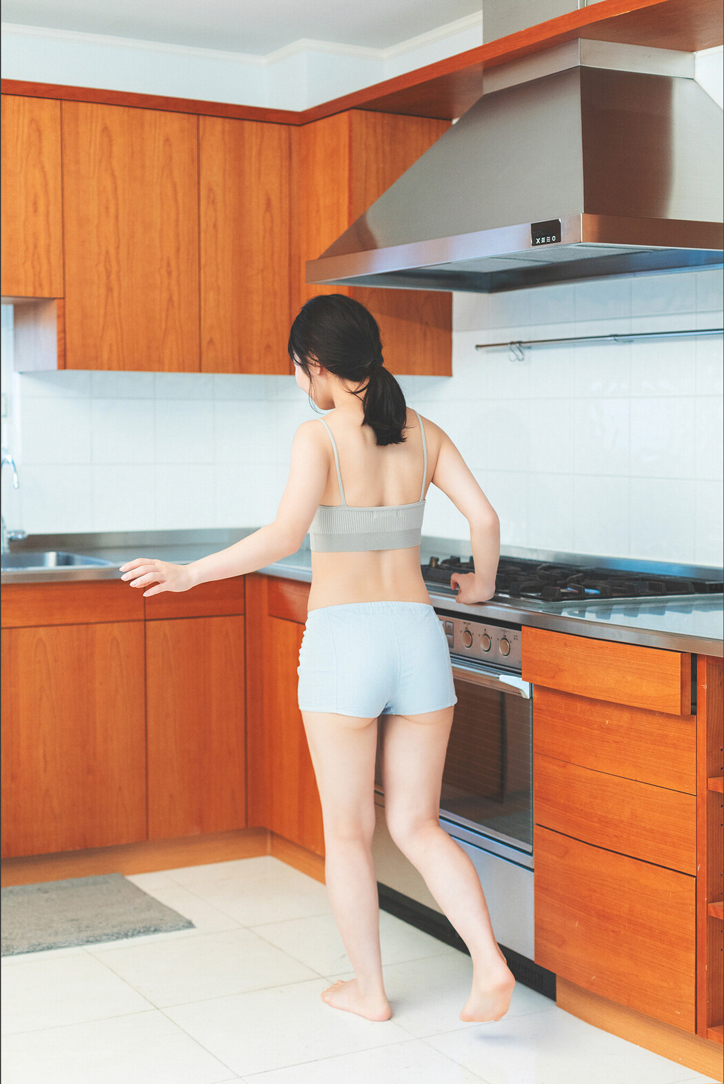 Saeko Kondo 近藤沙瑛子, ＦＲＩＤＡＹデジタル写真集 「ｐｕｒｅ ｐｕｒｐｌｅ」 Set.02