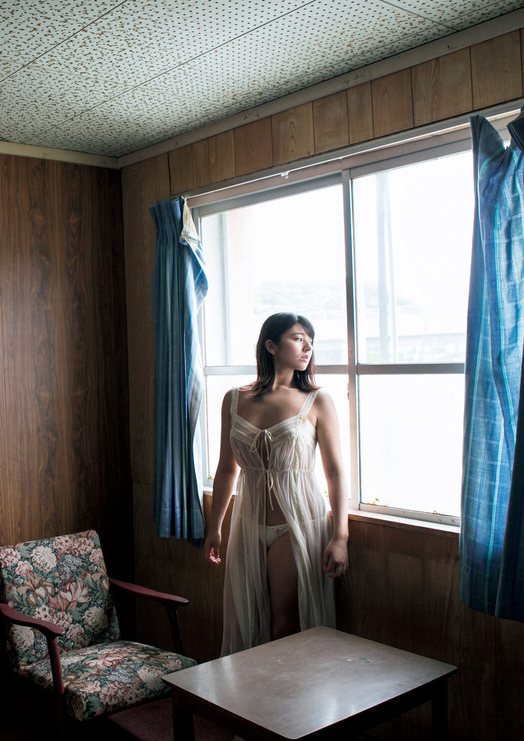 Kana Tokue 徳江かな, 写真集 電子版だけの特典カットつき！ 「KANA」 Set.02