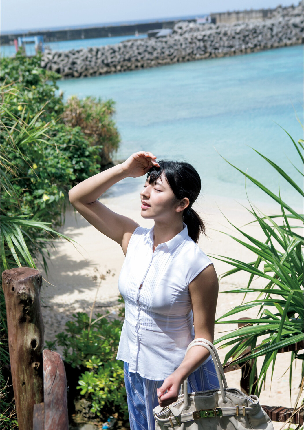 Kana Tokue 徳江かな, 写真集 電子版だけの特典カットつき！ 「KANA」 Set.02