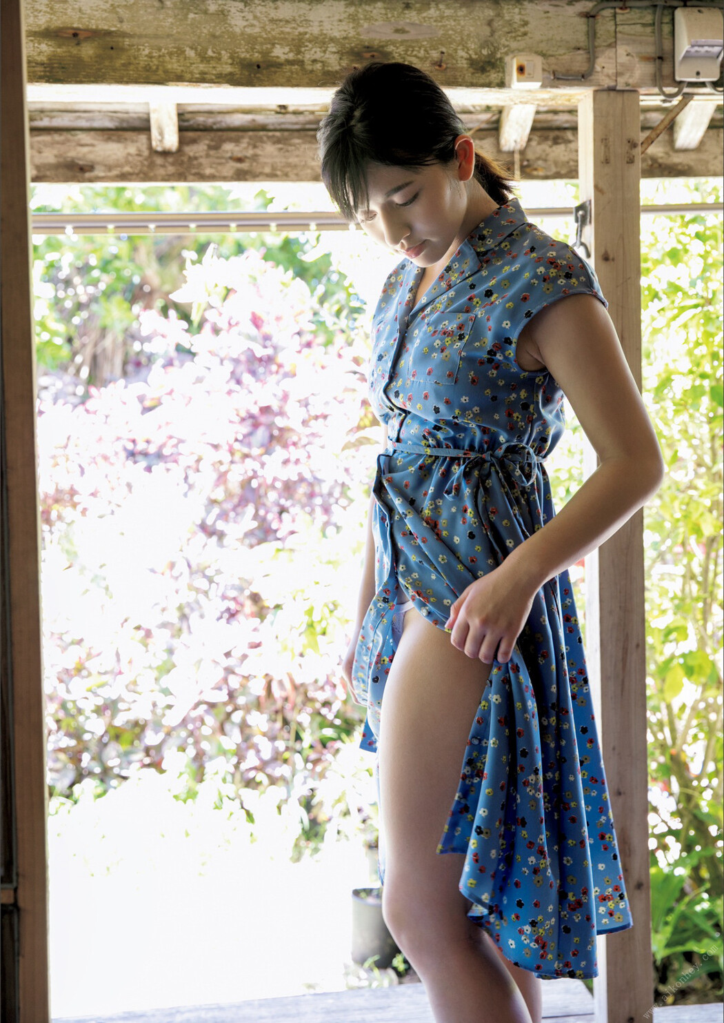 Kana Tokue 徳江かな, 写真集 電子版だけの特典カットつき！ 「KANA」 Set.01