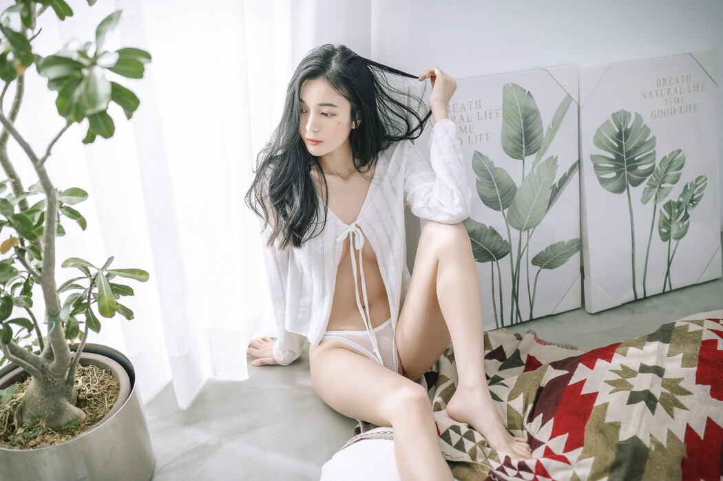JVID精品 超仙辰辰 💕 仙女下凡玩遊戲輸了,成為任你使喚、讓你舒服的一日女友,隱藏版更多超性感畫面唷!
