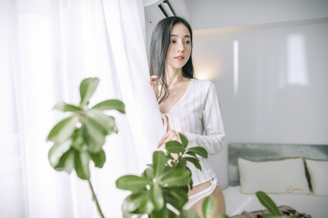 JVID精品 超仙辰辰 💕 仙女下凡玩遊戲輸了,成為任你使喚、讓你舒服的一日女友,隱藏版更多超性感畫面唷!