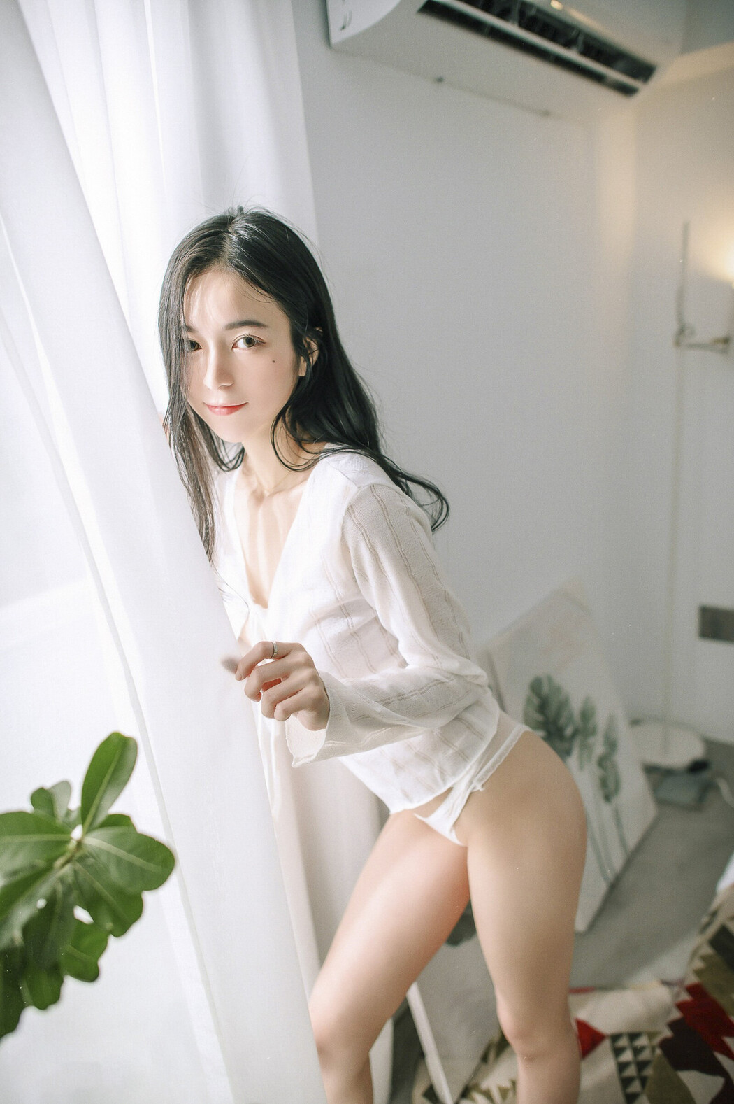 JVID精品 超仙辰辰 💕 仙女下凡玩遊戲輸了,成為任你使喚、讓你舒服的一日女友,隱藏版更多超性感畫面唷!