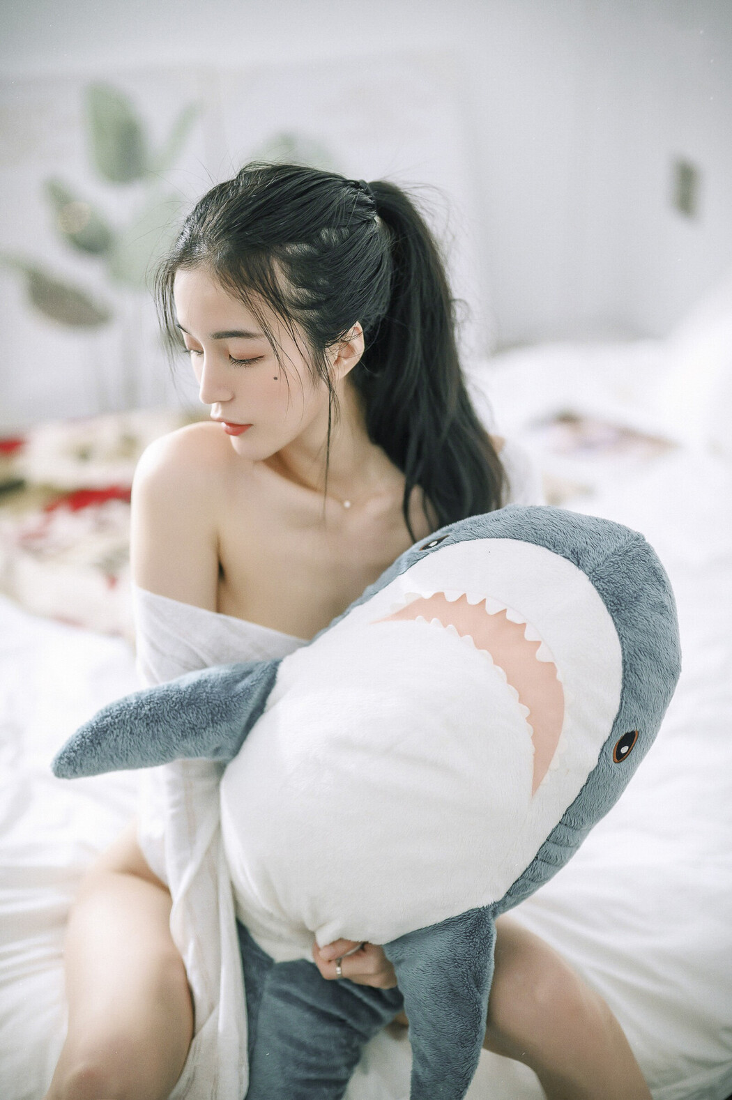 JVID精品 超仙辰辰 💕 仙女下凡玩遊戲輸了,成為任你使喚、讓你舒服的一日女友,隱藏版更多超性感畫面唷!