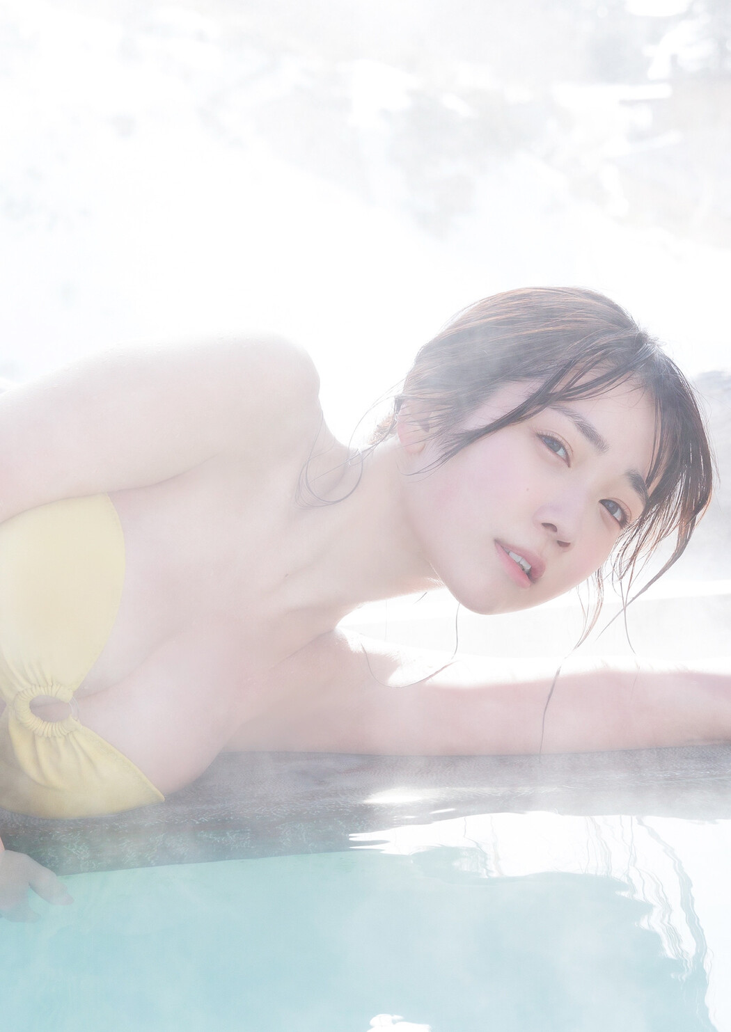 Kisumi Amau 天羽希純, デジタル写真集 「雪と水着と天羽希純！！」 Set.01