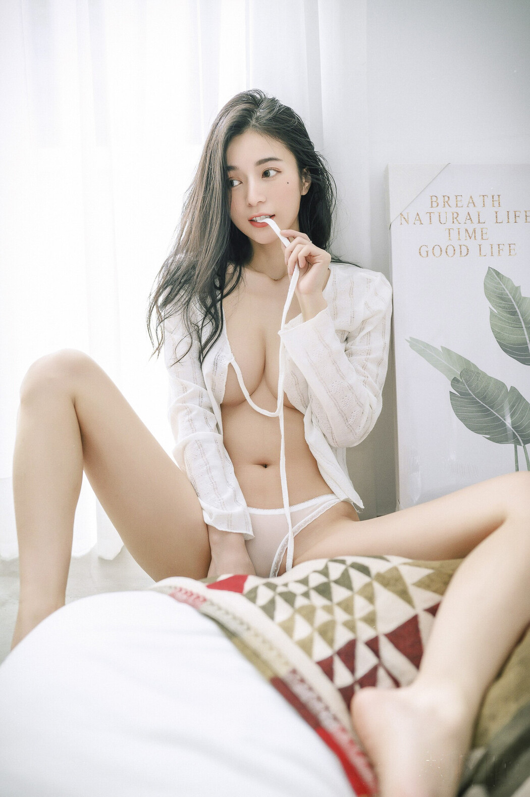 JVID精品 超仙辰辰 💕 仙女下凡玩遊戲輸了,成為任你使喚、讓你舒服的一日女友,隱藏版更多超性感畫面唷!