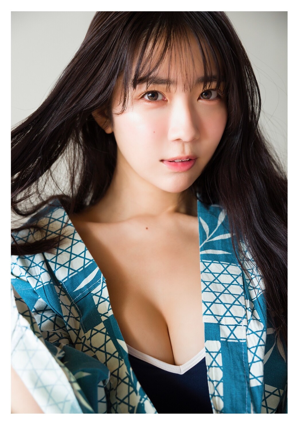 Kisumi Amau 天羽希純, デジタル写真集 「雪と水着と天羽希純！！」 Set.01