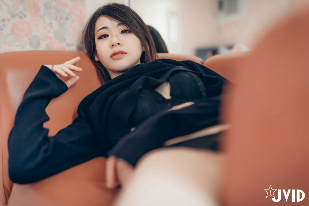 JVID精品 全裸無碼 阿瓈 空靈系怪奇美少女,美乳嫩白雪膚 Set.01