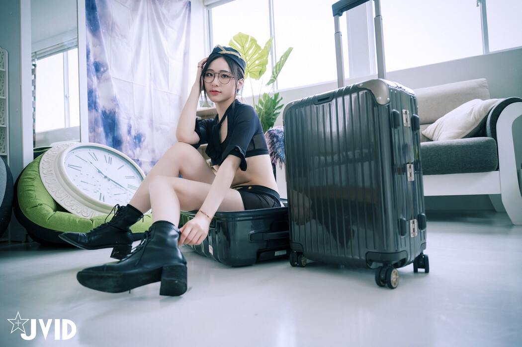 JVID精品 阿黎性感暗黑空姐,極透明空姐服令人血脈噴張 Set.02