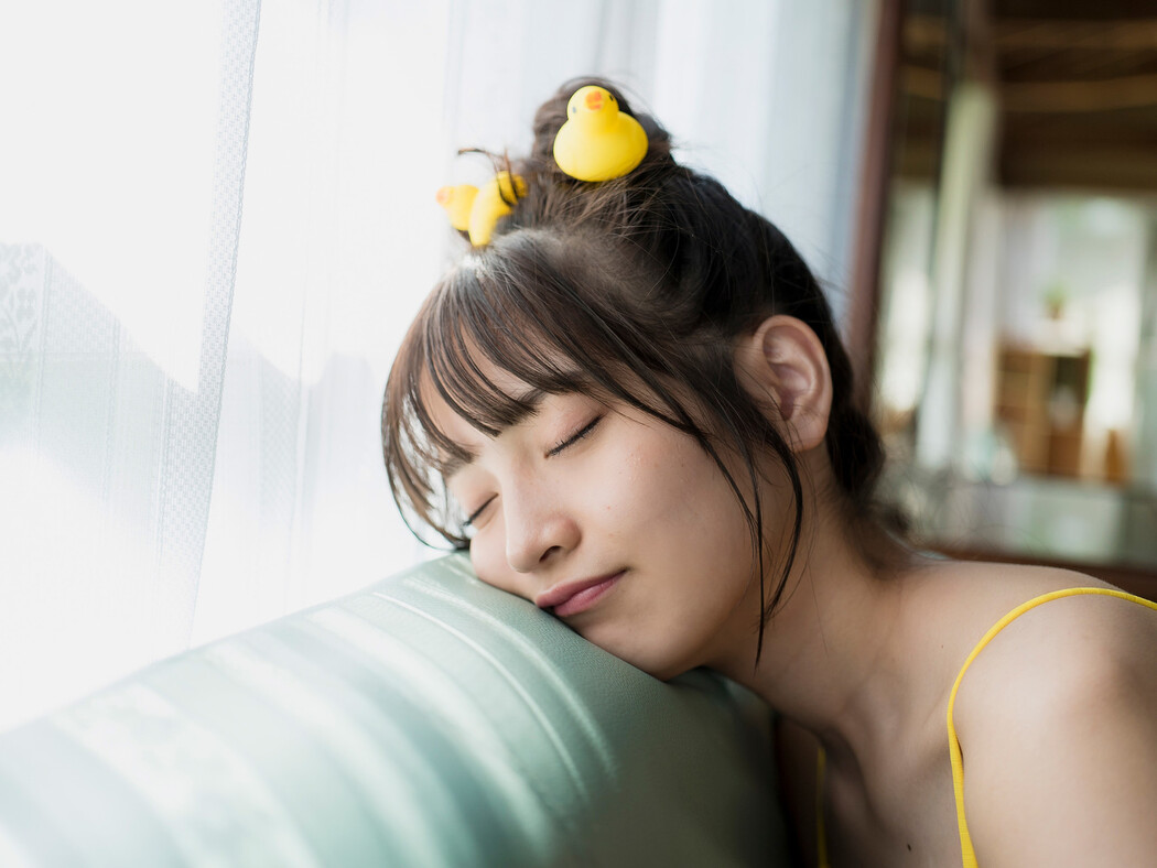 Nanako Kurosaki 黒嵜菜々子, FLASHデジタル写真集 「青春しよっか~日曜日の朝編~」 Set.03