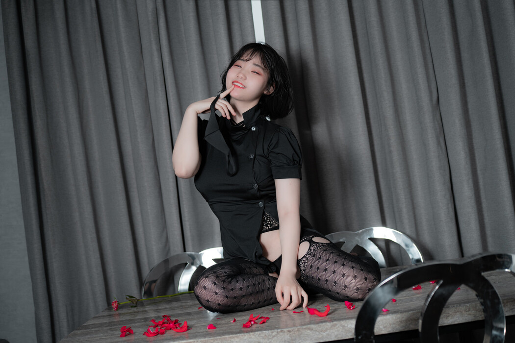 Mimmi 밈미, [CreamSoda] Chic Nerd &#038; Maness Nurse