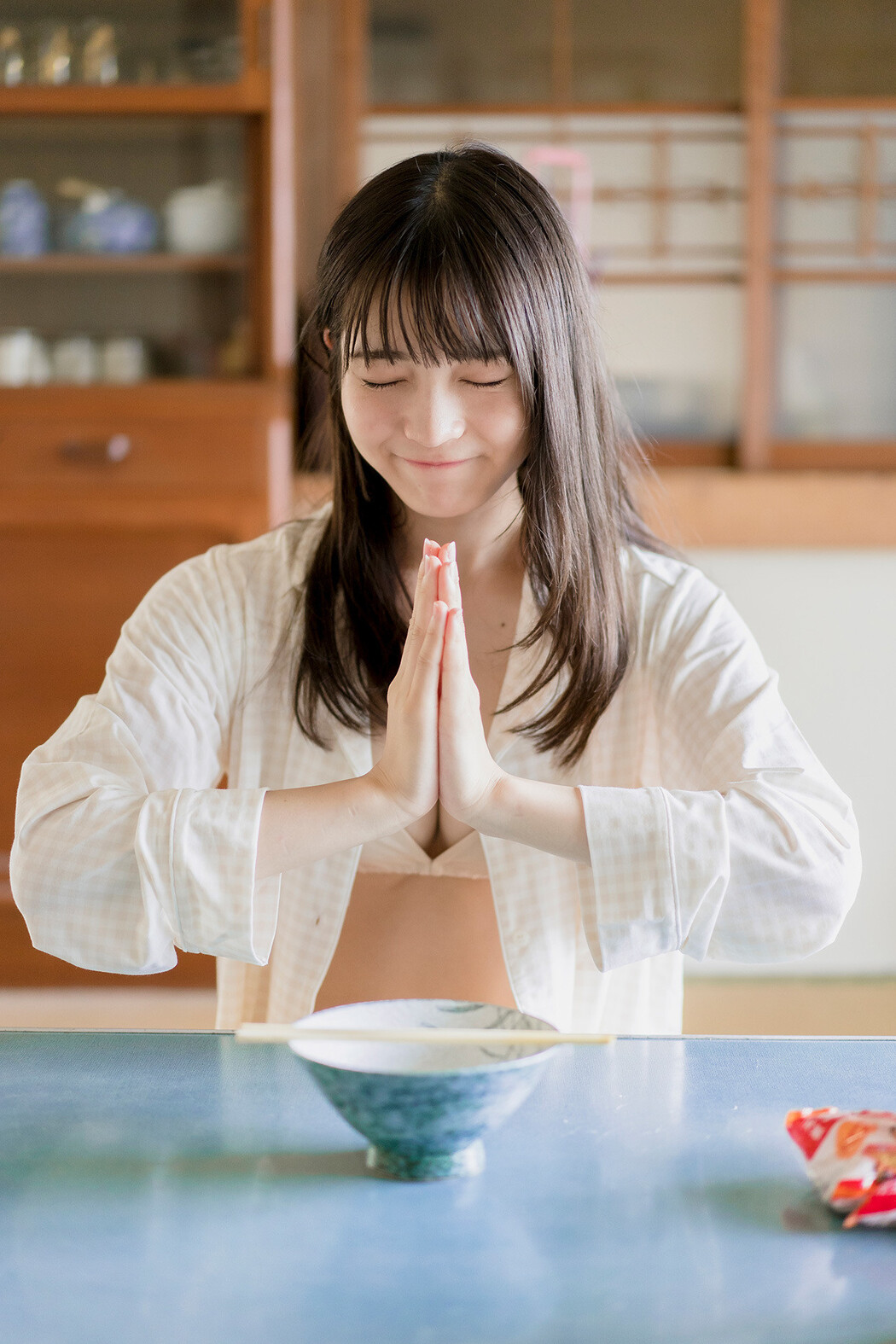 Nanako Kurosaki 黒嵜菜々子, FLASHデジタル写真集 「青春しよっか~日曜日の朝編~」 Set.01
