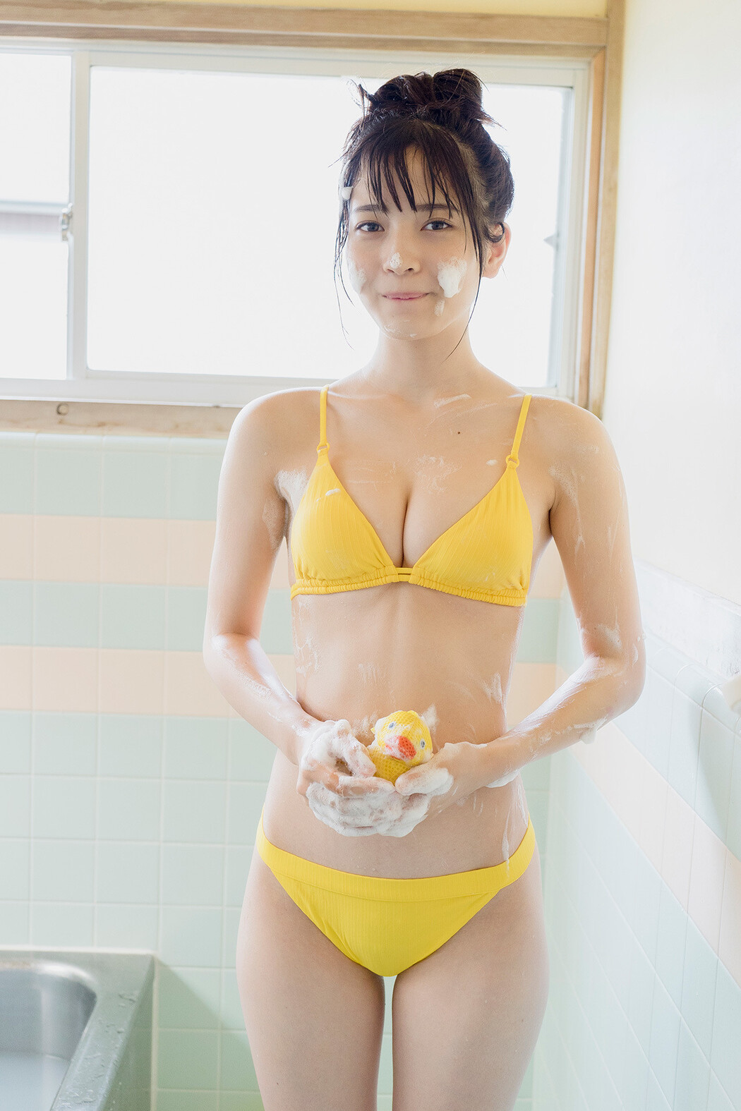 Nanako Kurosaki 黒嵜菜々子, FLASHデジタル写真集 「青春しよっか~日曜日の朝編~」 Set.04