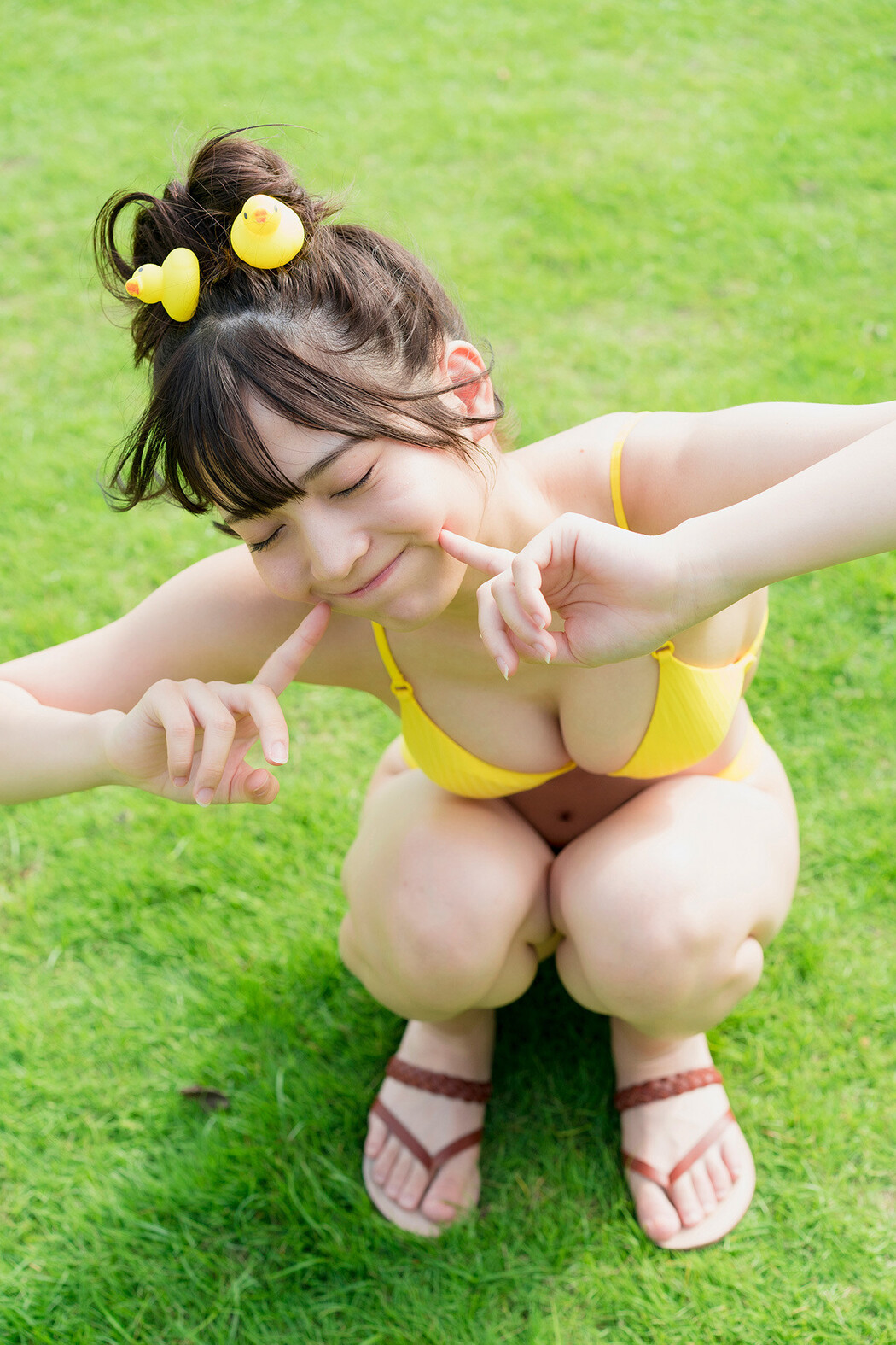 Nanako Kurosaki 黒嵜菜々子, FLASHデジタル写真集 「青春しよっか~日曜日の朝編~」 Set.03