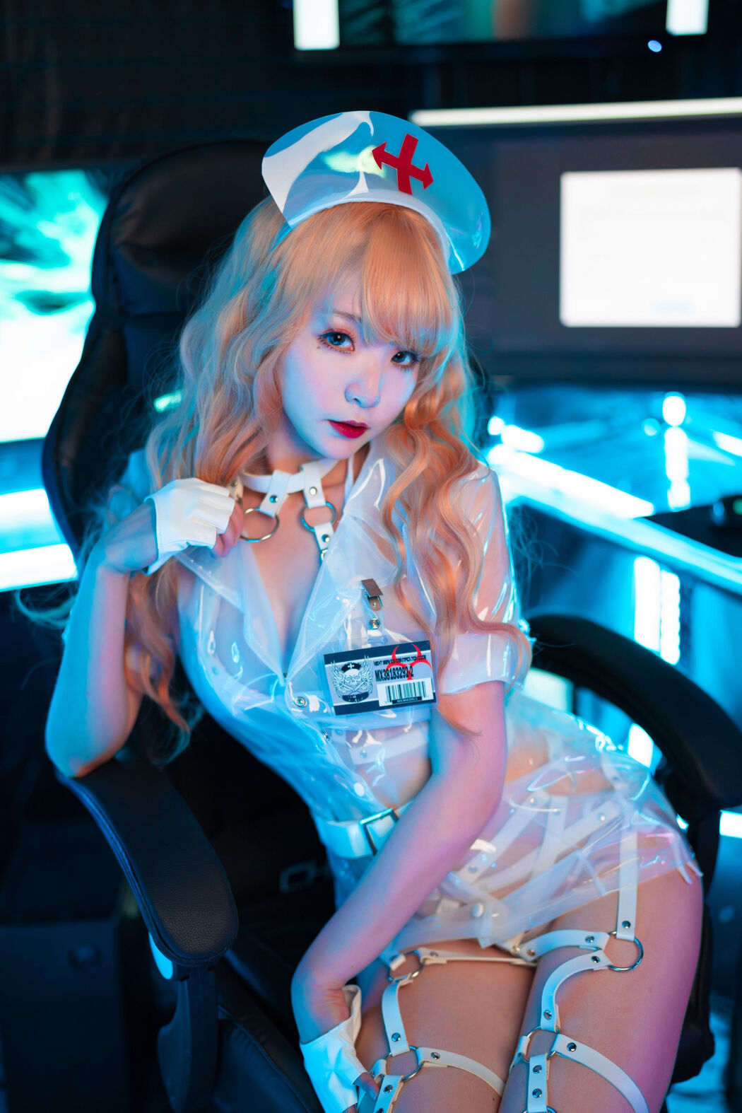 [Net Red COSER] Cute Girl is Qing Shui - Nurse Crooked