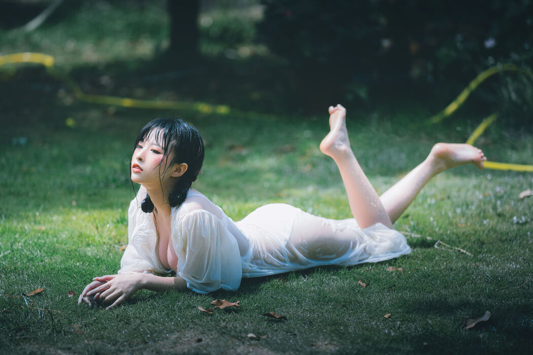 [Internet Celebrity COSER Photo] Stunning Shimizu Yuno - Wet Water Lolita