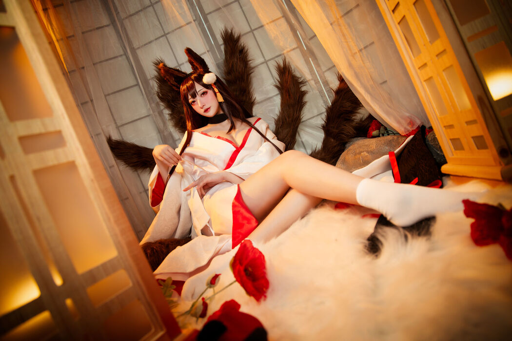 [Net Red COSER] High-value coser Nian Nian_D - Akagi White Wushou