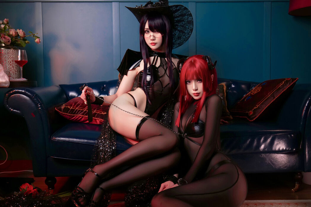 [Internet celebrity COSER photo] Anime blogger Xiaomei Ma & Yang Dazhen - Witch Gathering