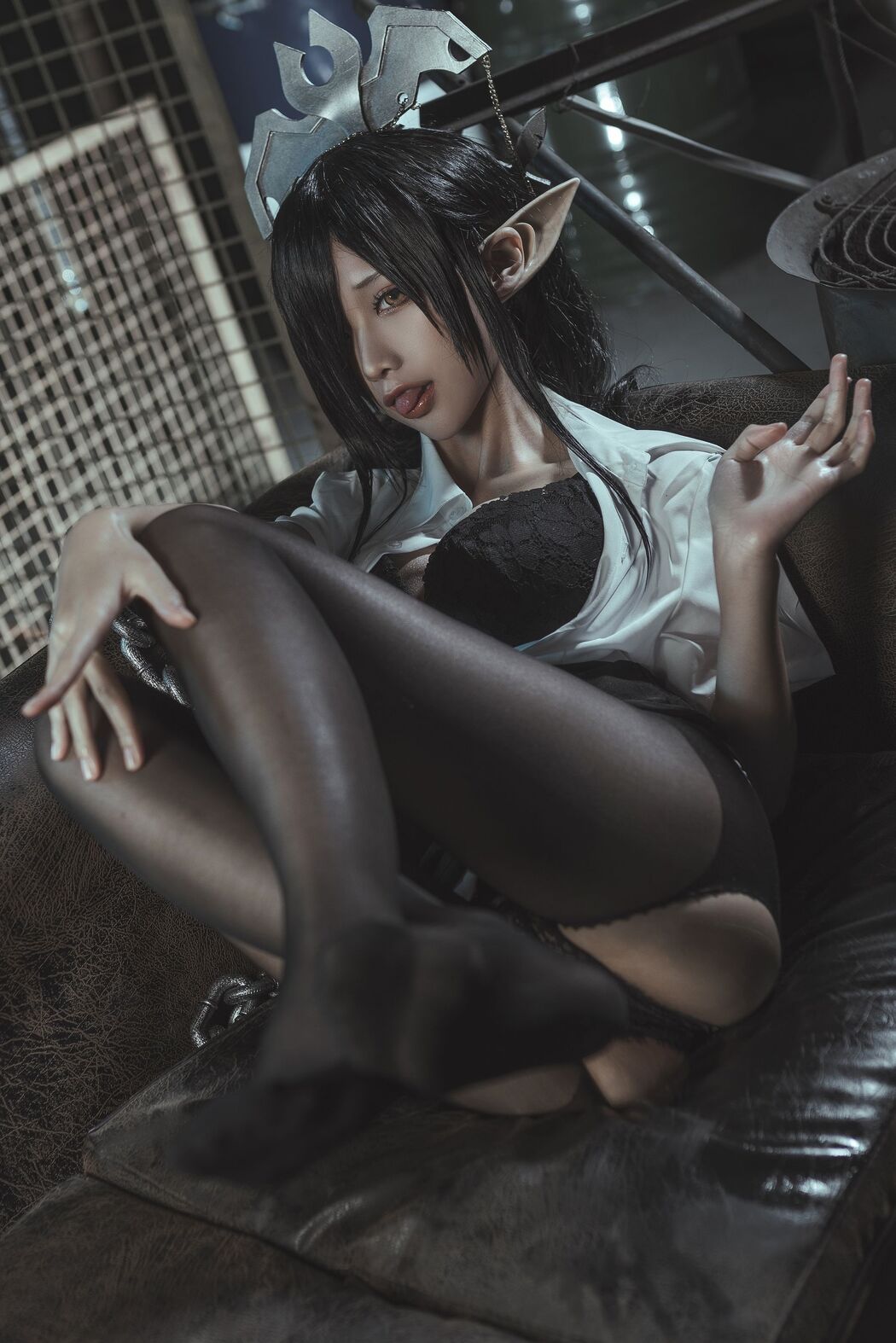[Net Red COSER Photo] Anime Blogger Stupid Momo - Black Beast Queen OL Uniform