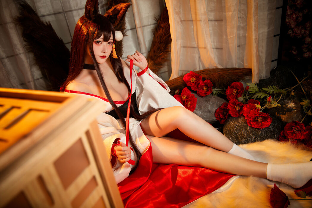 [Net Red COSER] High-value coser Nian Nian_D - Akagi White Wushou