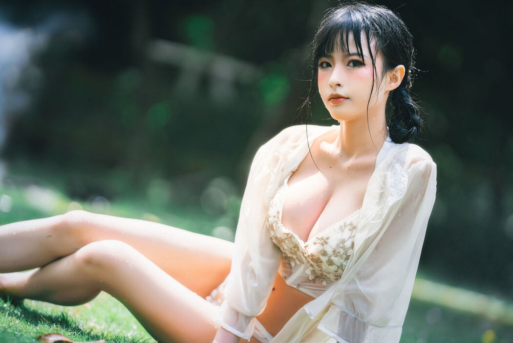 [Internet Celebrity COSER Photo] Stunning Shimizu Yuno - Wet Water Lolita