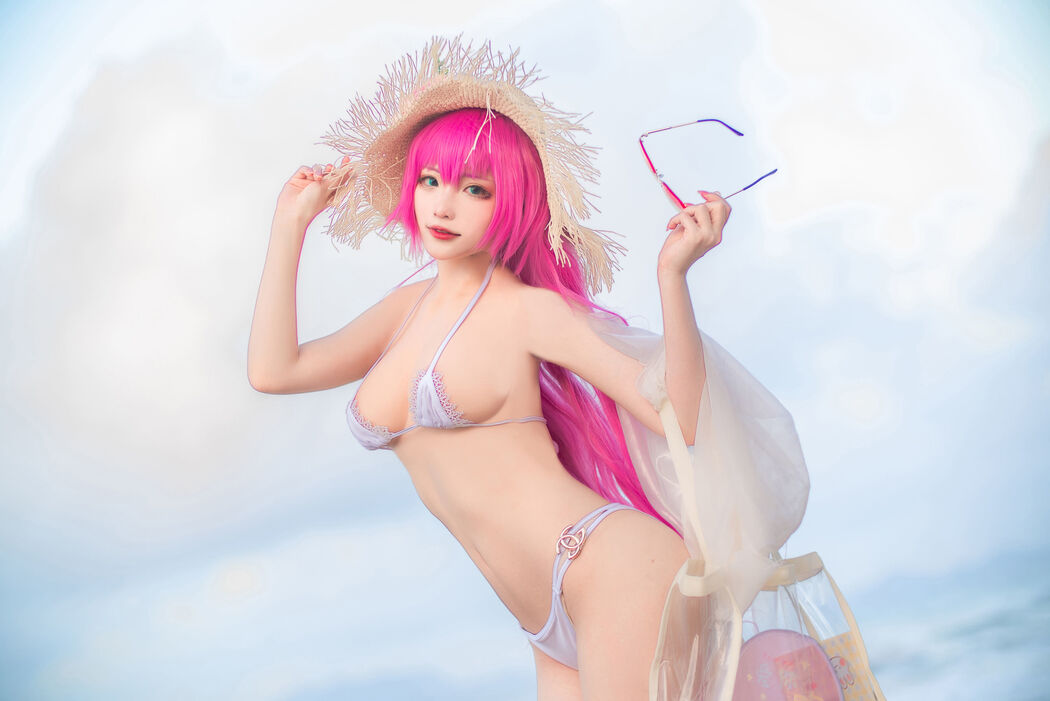 [Net Red COSER] Cheese Block Wii - Kufu Swimsuit Required