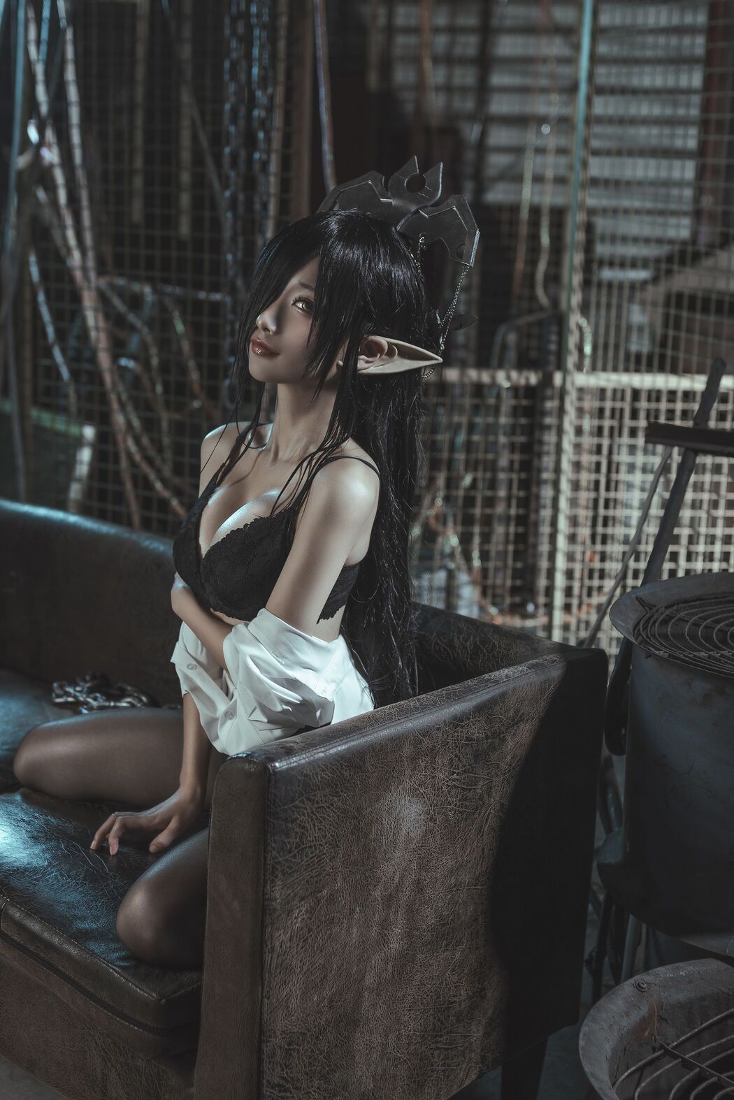 [Net Red COSER Photo] Anime Blogger Stupid Momo - Black Beast Queen OL Uniform