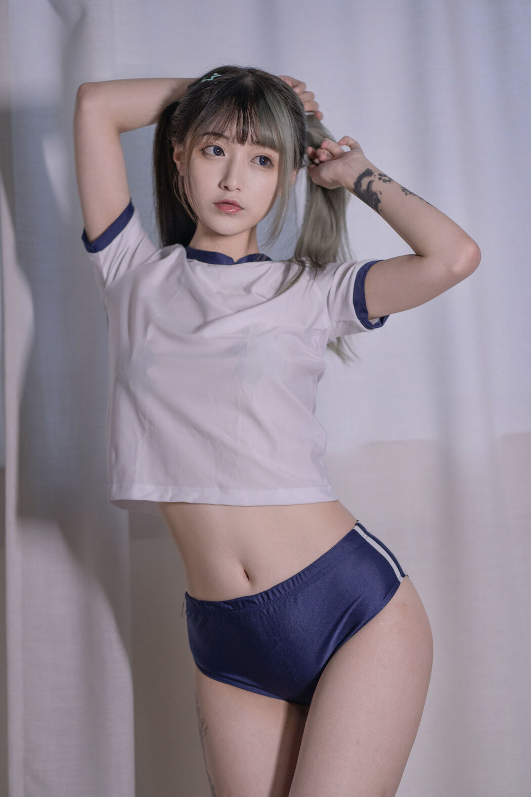 [Net Red COSER] Anime blogger Teppanyaki Ghost Dance w - Gymnastics suit Cover Photo