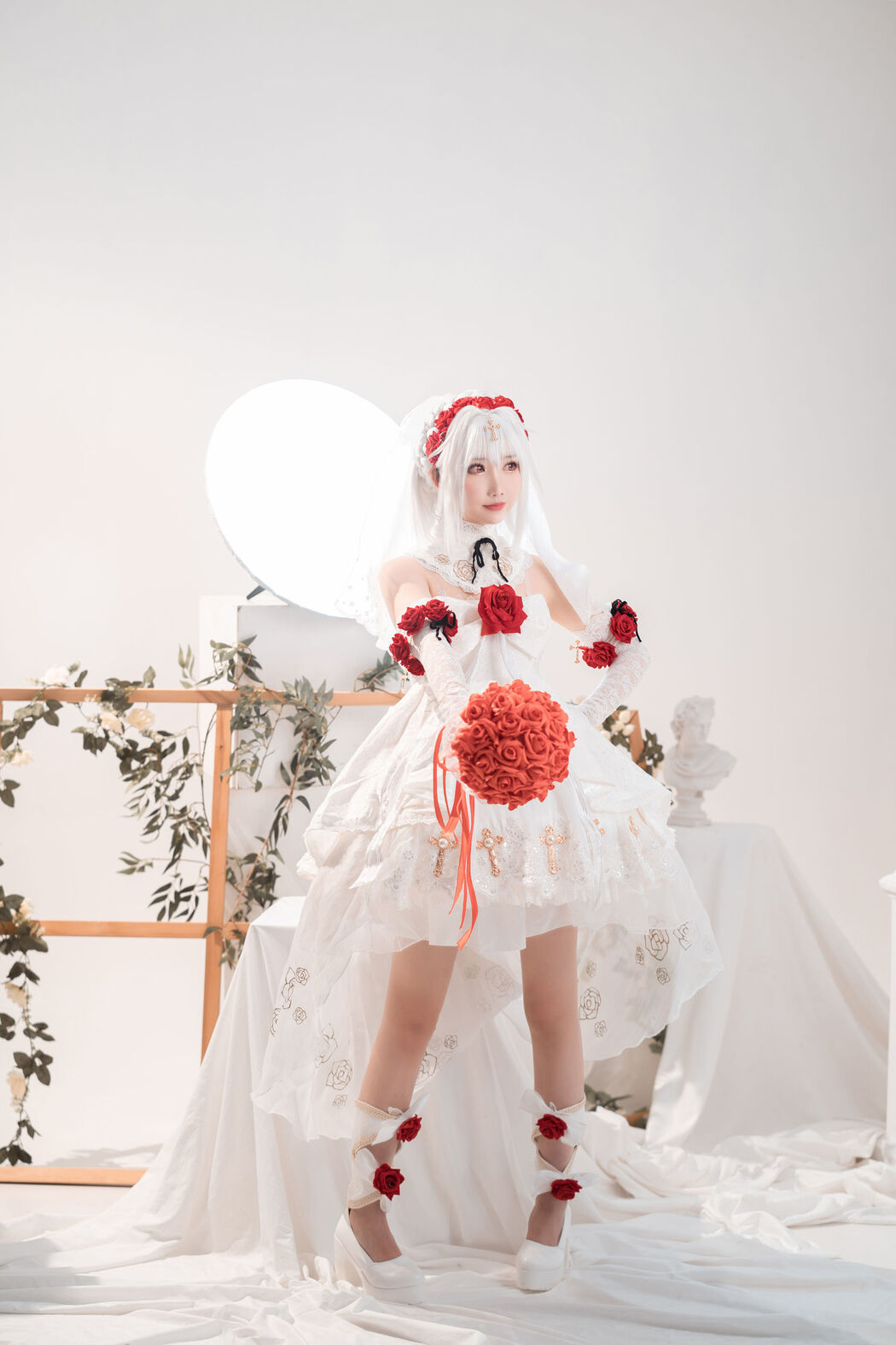 [Net Red COSER] Cute and popular Coser Noodle Fairy - Theresa Wedding Dress