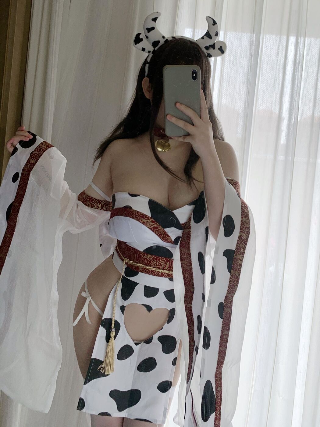 [Internet celebrity COSER photo] The peach girl is Yijiang - Niu Niu Kimono