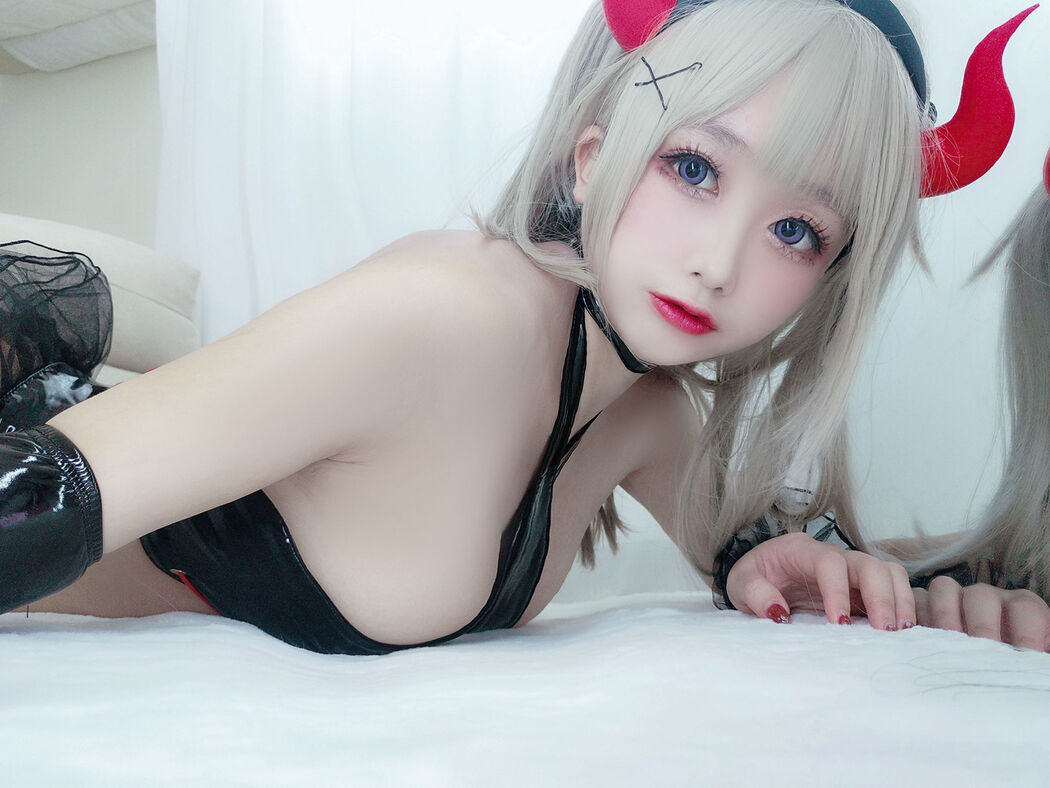 [Net Red COSER Photo] Cosplay Hina Jiao - Bound Succubus