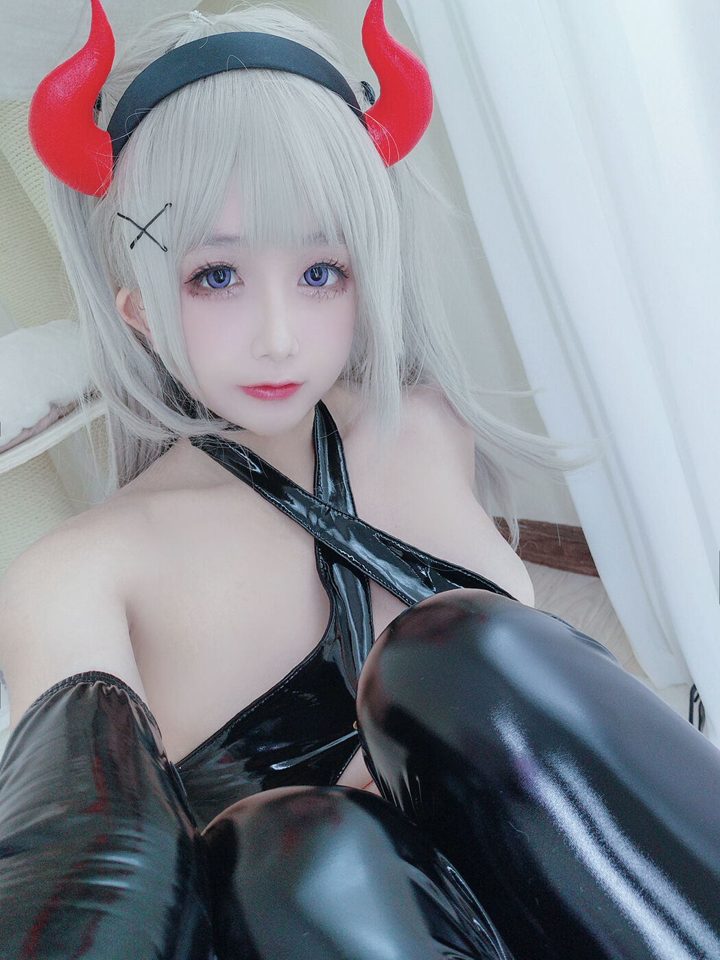 [Net Red COSER Photo] Cosplay Hina Jiao - Bound Succubus