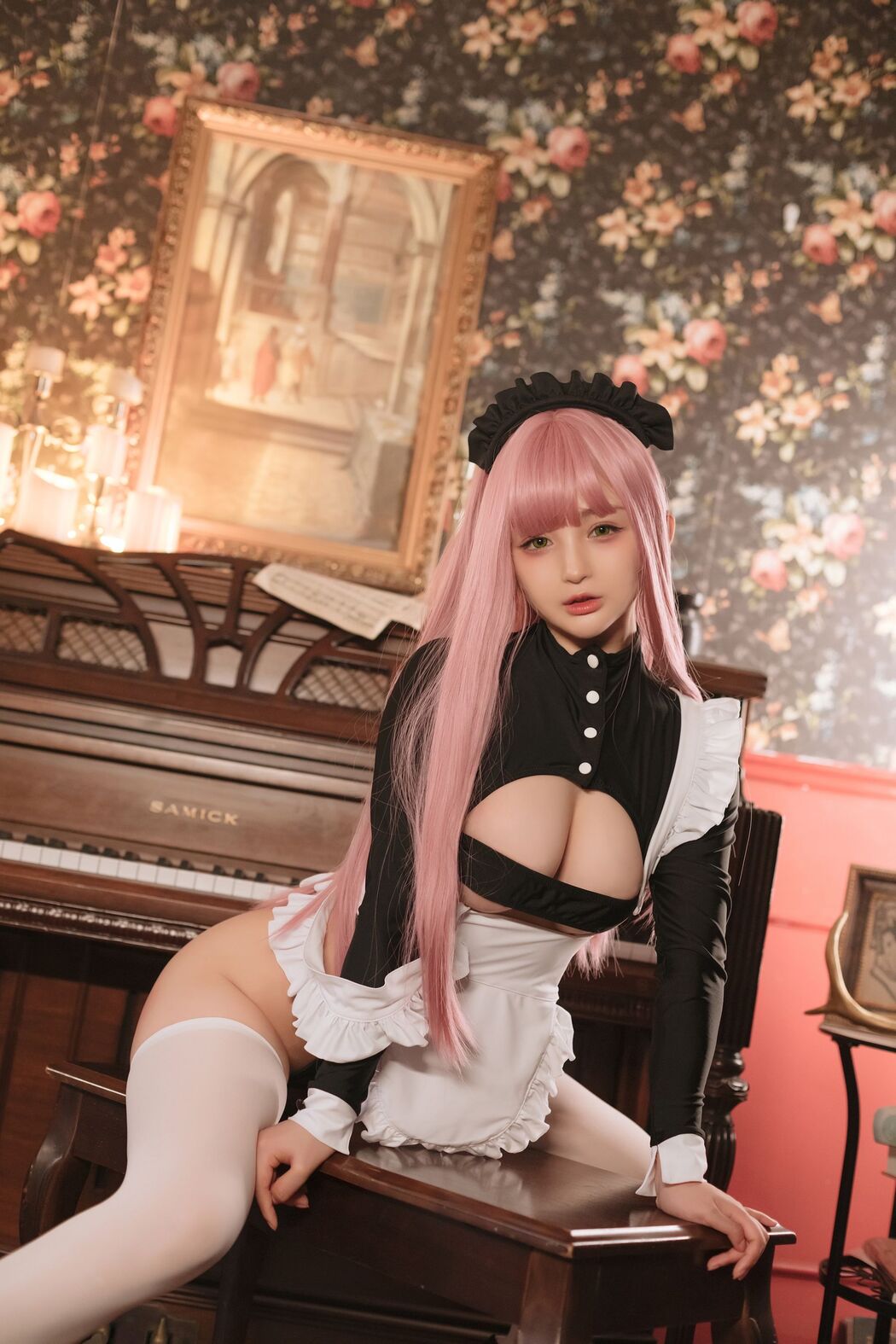 [Net Red COSER Photo] Sakurai Ningning - Retro Maid