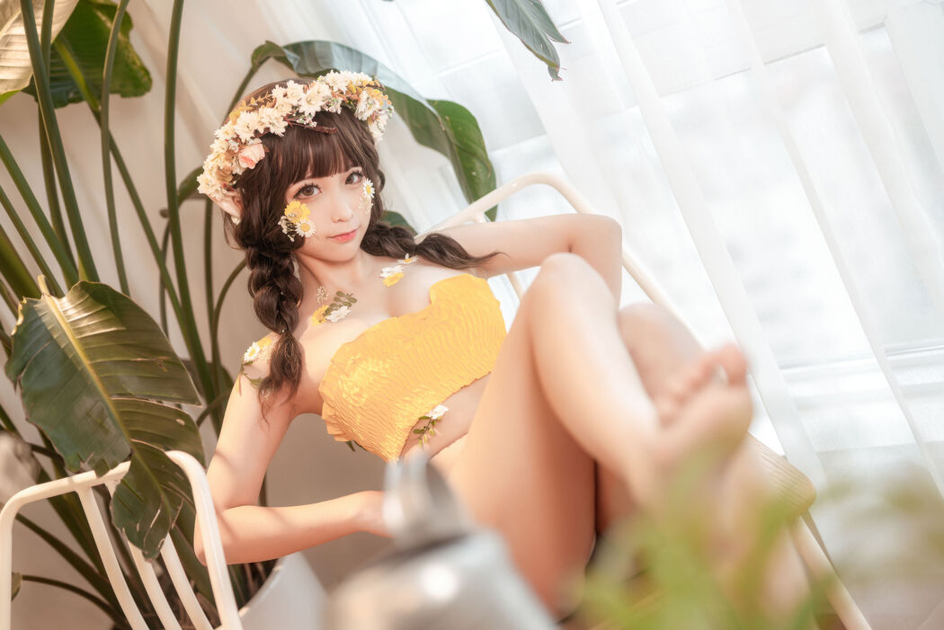 [Net Red COSER Photo] Anime Blogger Stupid Momo - Sharp Ears Country Flower Elf