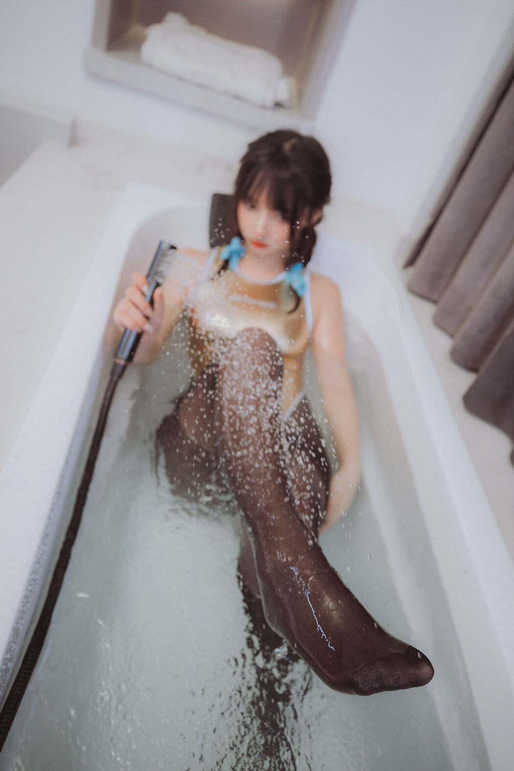 [Internet celebrity COSER photo] Lolita god board, the shape of water of winter 2