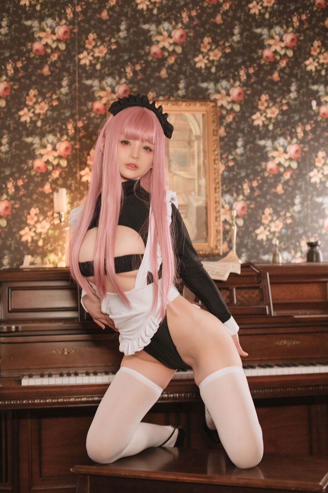 [Net Red COSER Photo] Sakurai Ningning - Retro Maid