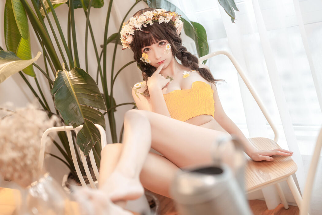 [Net Red COSER Photo] Anime Blogger Stupid Momo - Sharp Ears Country Flower Elf