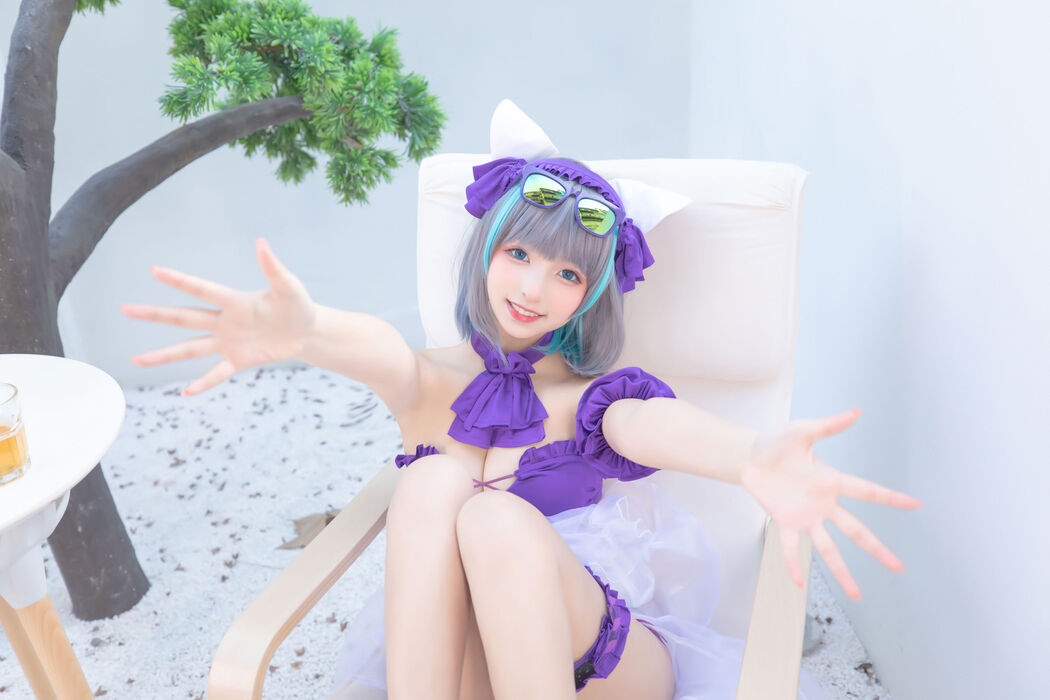 [Internet celebrity COSER photo] Lolita god board true winter of Cheshire - solid color courtyard