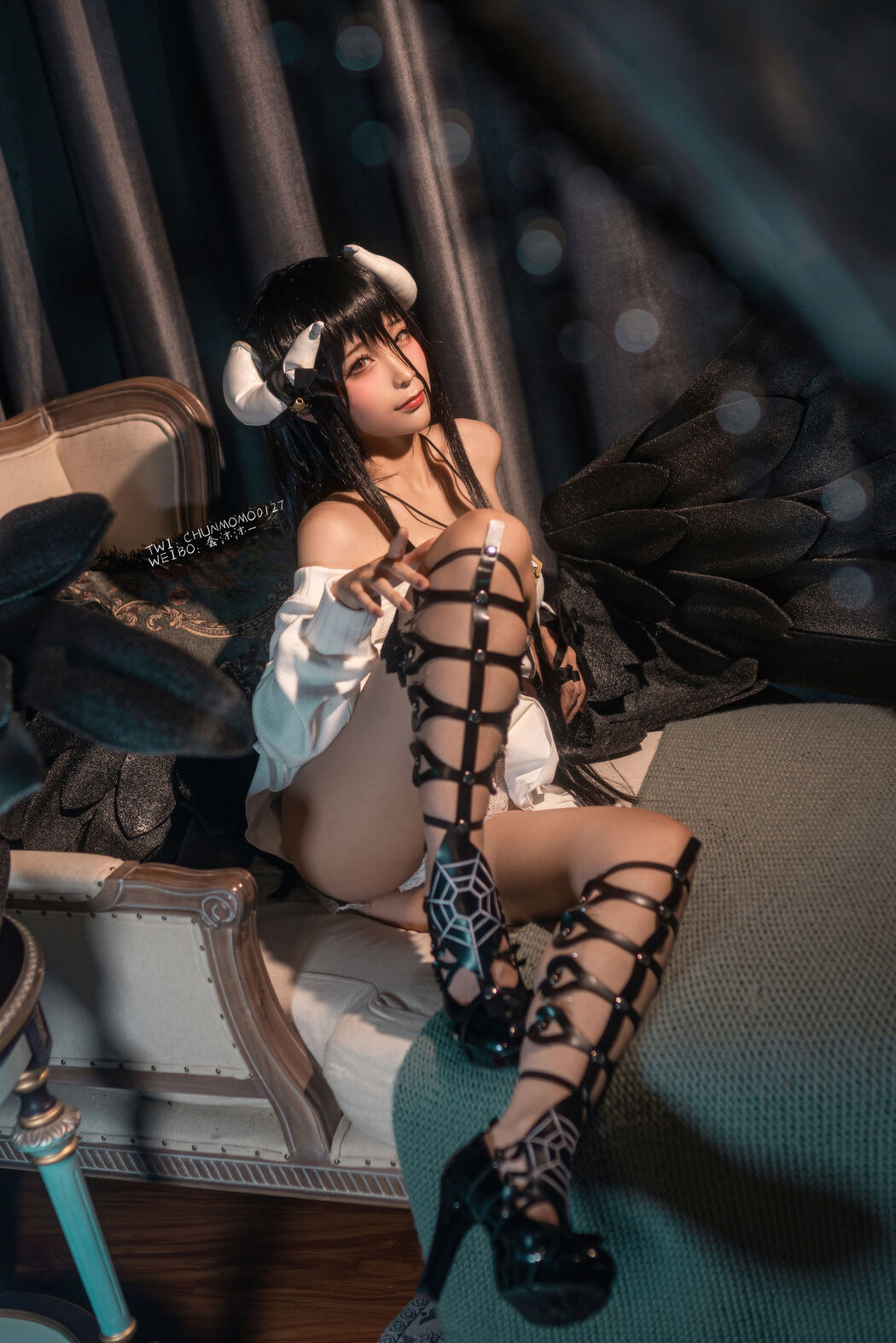 [Net Red COSER] Anime Blogger Stupid Momo - Albedo Sweater