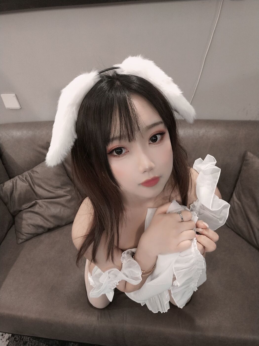 [Net Red COSER] Bai Nen Beautiful Girl Ghost Animal Yao-Lamb Apron