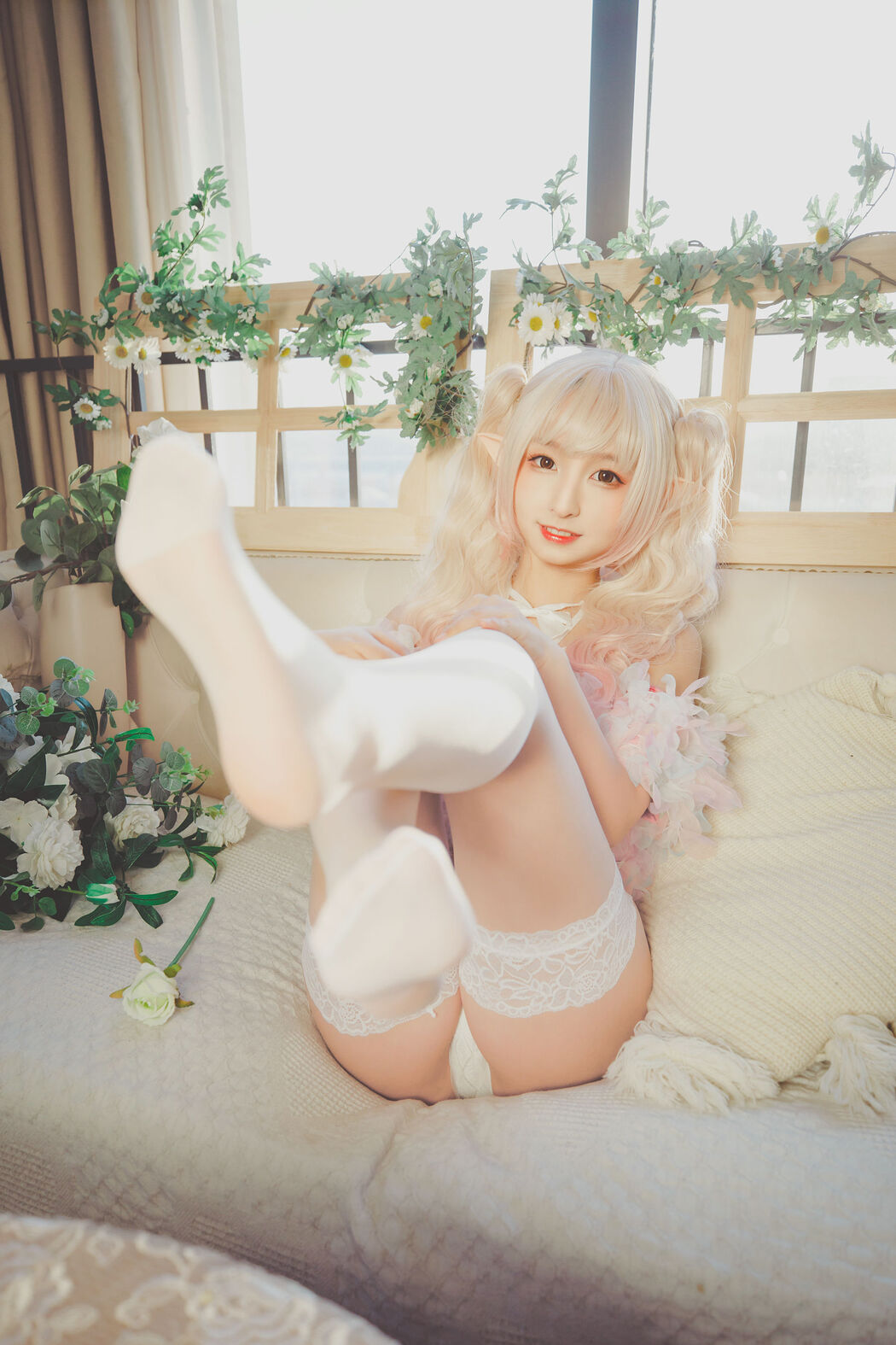 [Internet celebrity COSER photo] Lolita goddess board Mafuyu's softness らかい forever