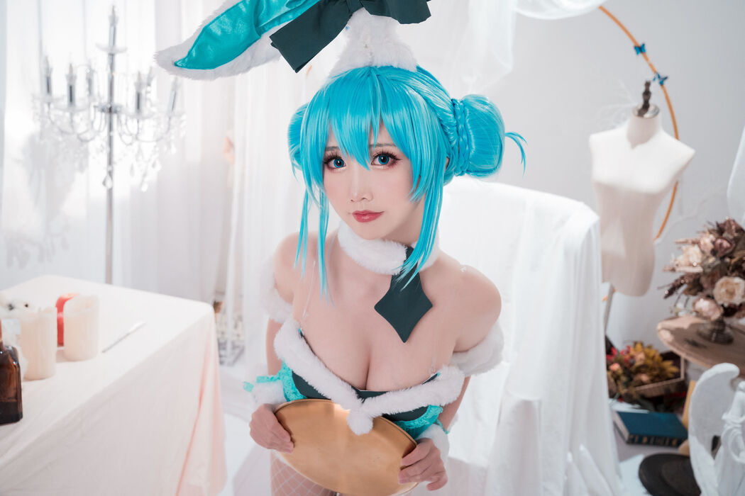 [Net Red COSER] Cute and popular Coser Noodle Fairy - Hatsune Bunny