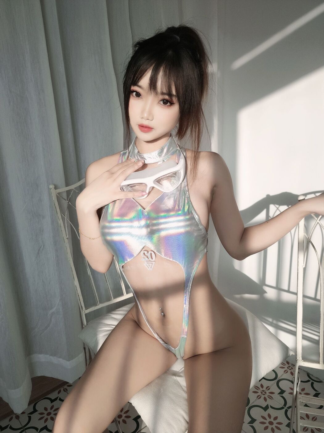 [Net Red COSER] Bai Nen Beautiful Girl Ghost Animal Yao - Laser Swimming