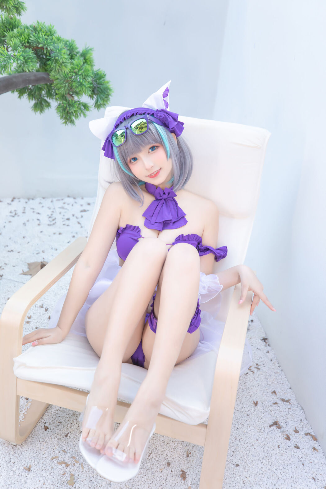 [Internet celebrity COSER photo] Lolita god board true winter of Cheshire - solid color courtyard