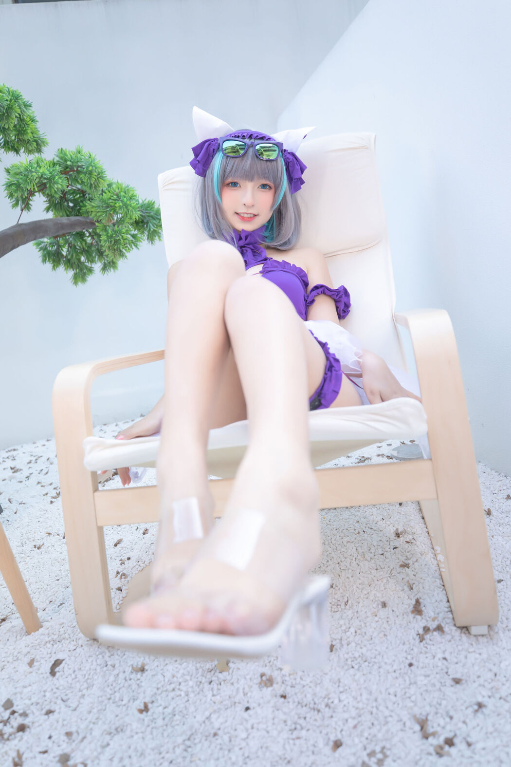 [Internet celebrity COSER photo] Lolita god board true winter of Cheshire - solid color courtyard